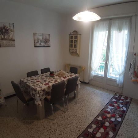Appartamento Centrale Fino A 8 Posti Letto Pontremoli Exterior photo