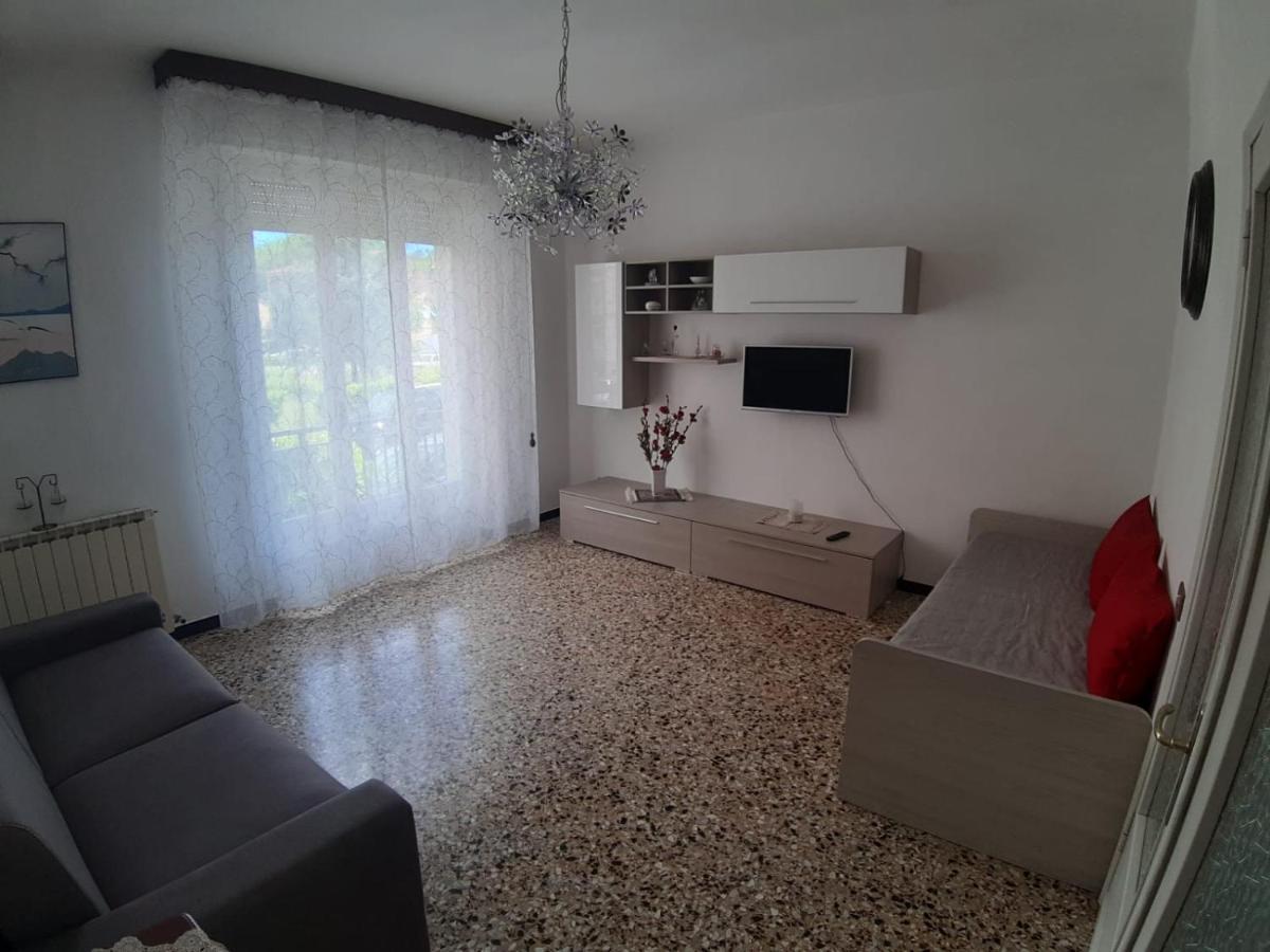 Appartamento Centrale Fino A 8 Posti Letto Pontremoli Exterior photo