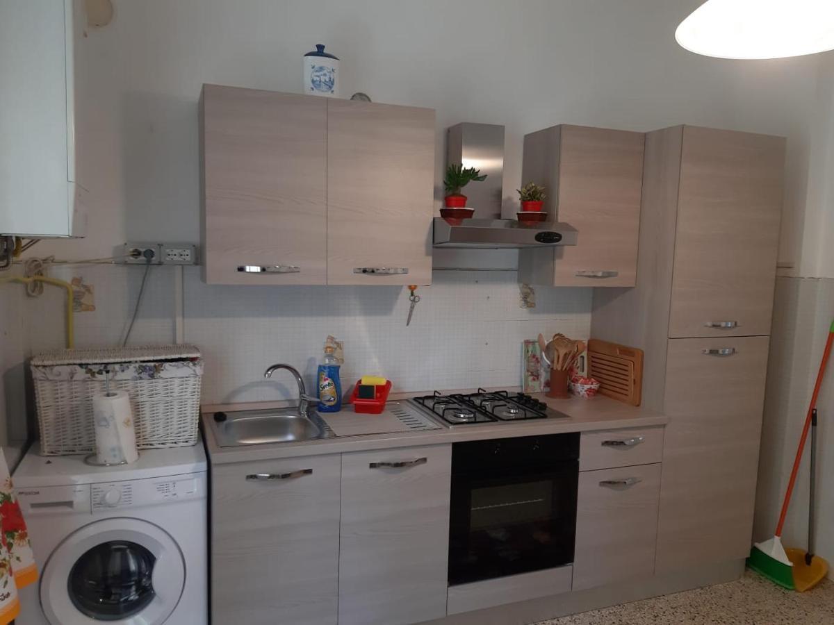 Appartamento Centrale Fino A 8 Posti Letto Pontremoli Exterior photo
