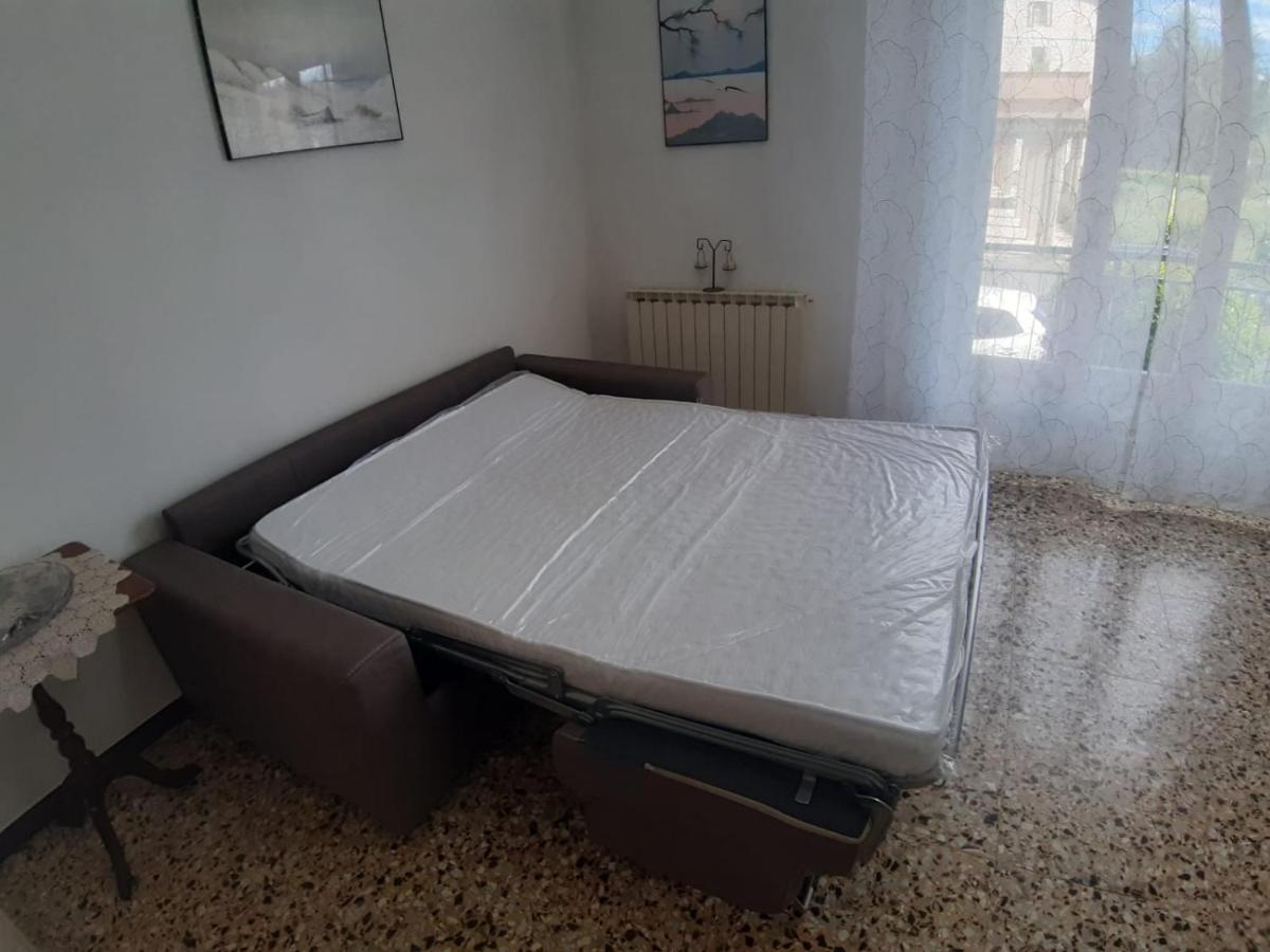 Appartamento Centrale Fino A 8 Posti Letto Pontremoli Exterior photo