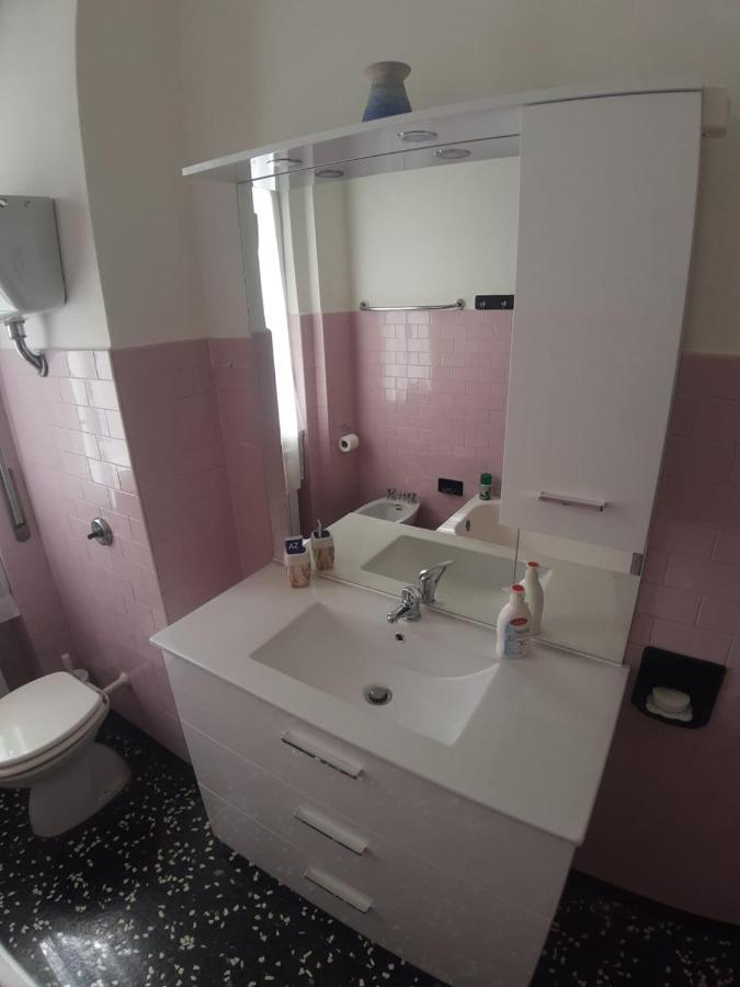 Appartamento Centrale Fino A 8 Posti Letto Pontremoli Exterior photo