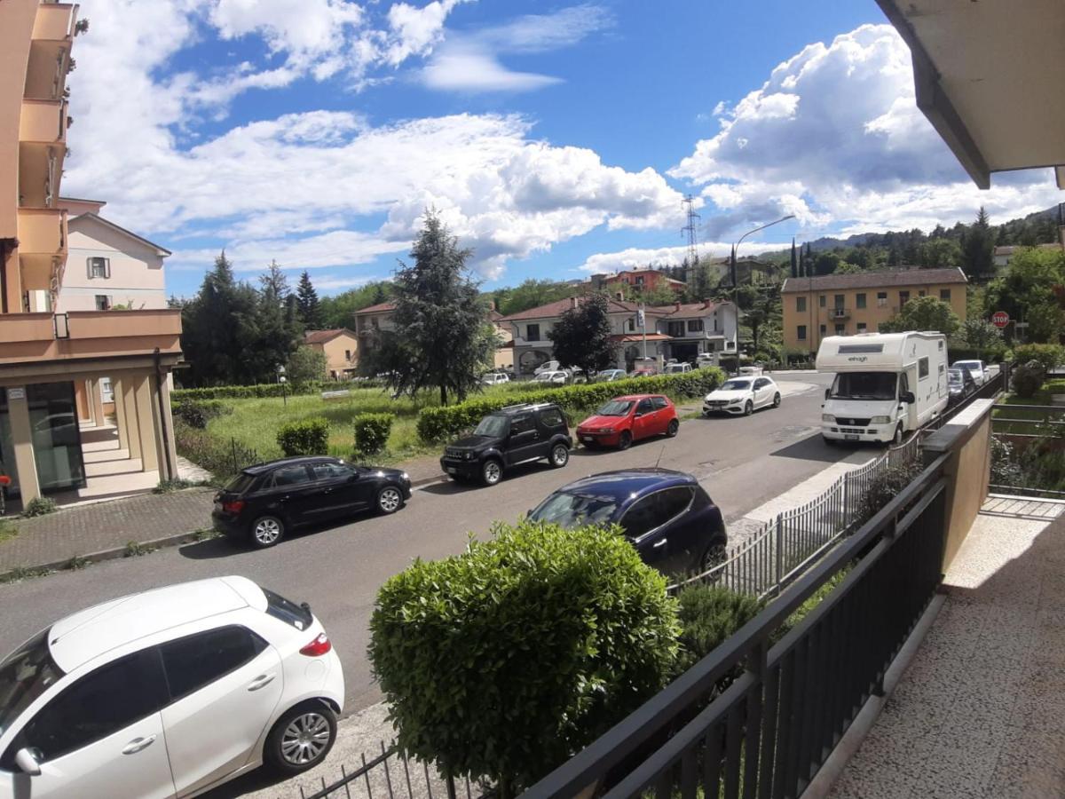 Appartamento Centrale Fino A 8 Posti Letto Pontremoli Exterior photo